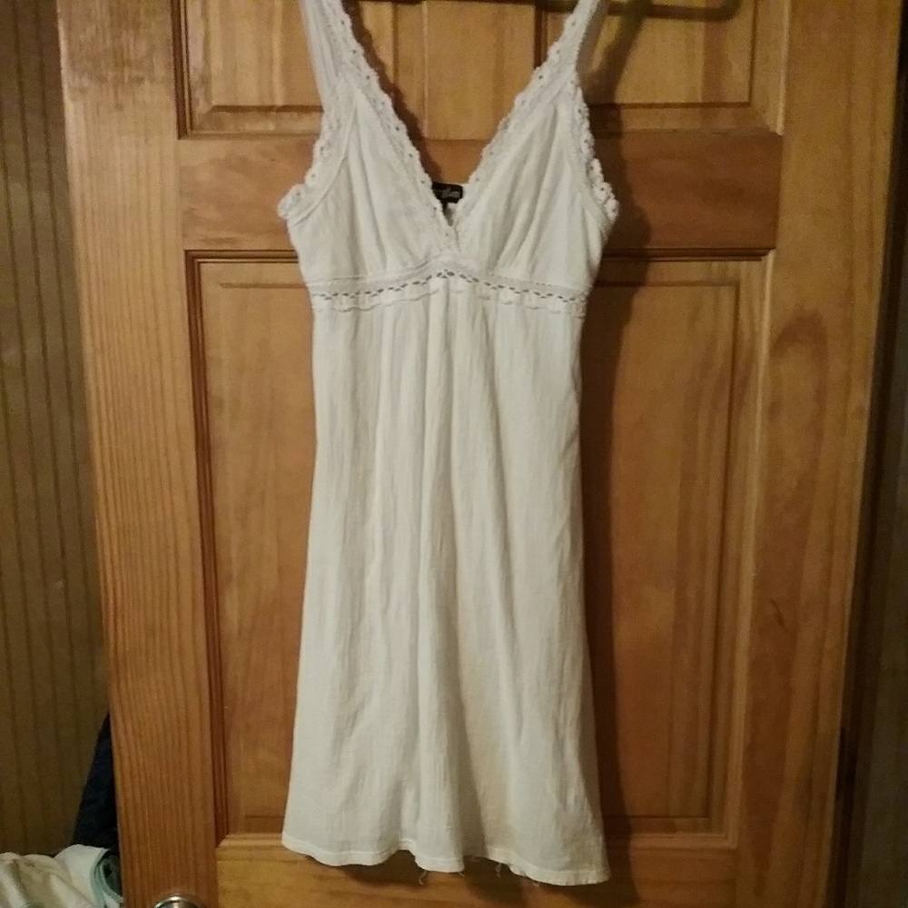 White lace cotton strappy dress